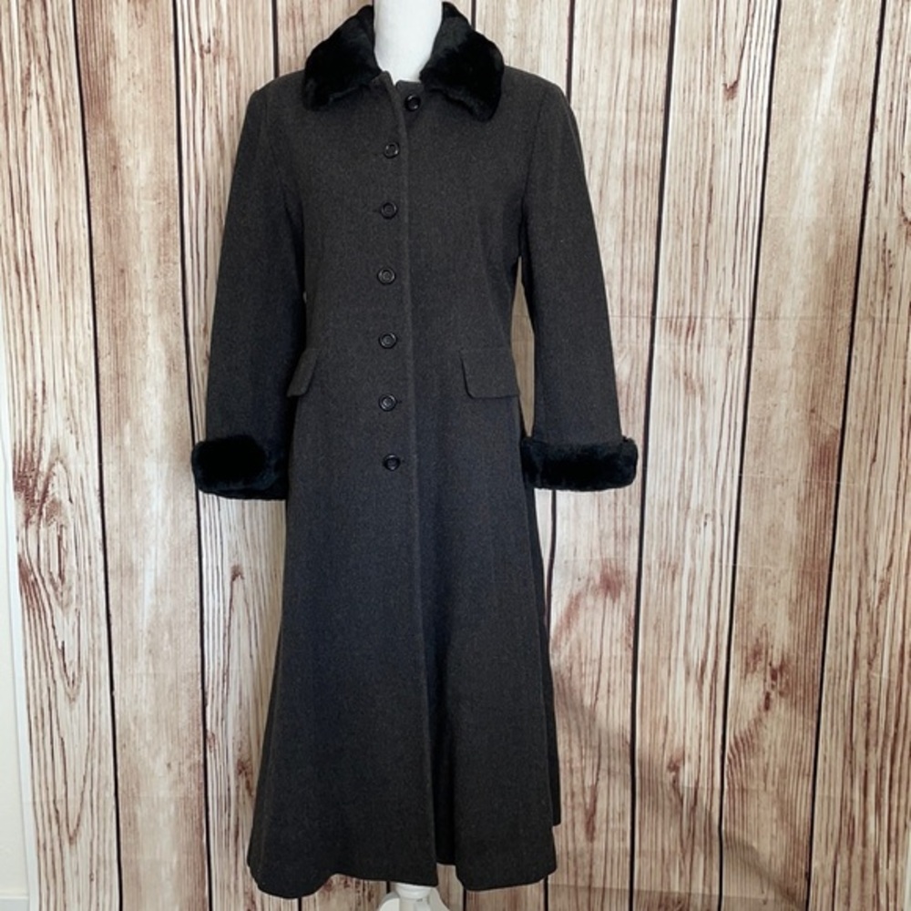 Albert Nipon Vintage 4 Petite Gray Wool Coat w/Black Faux Fur Cuffs/Collar
